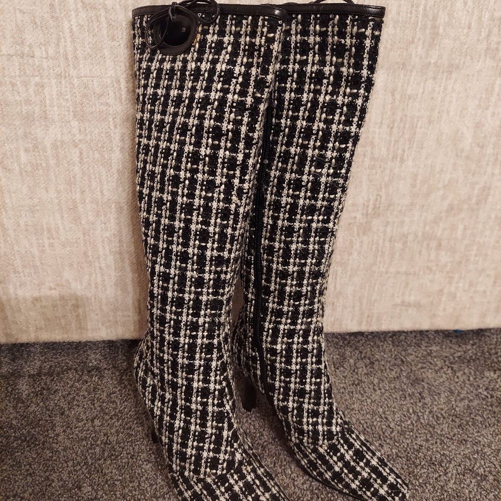 Cami Black n White Tweed Knee High Boots Size 5